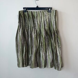Alfani pleated green chevron pattern Gorpcore skirt size 8 NWT